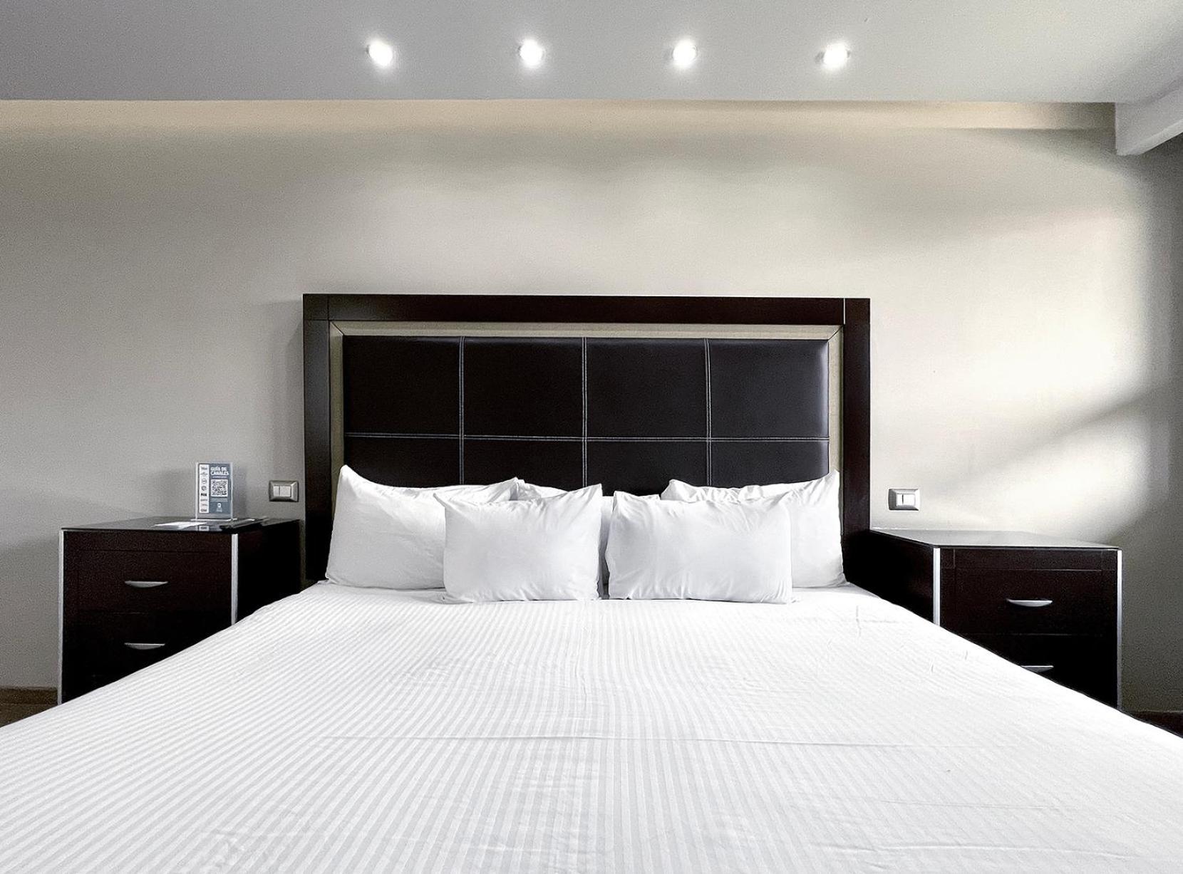 Quinta Dorada Hotel & Suites Saltillo Exterior photo