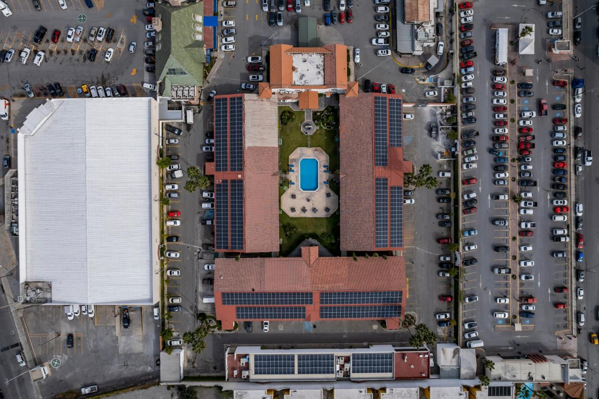 Quinta Dorada Hotel & Suites Saltillo Exterior photo